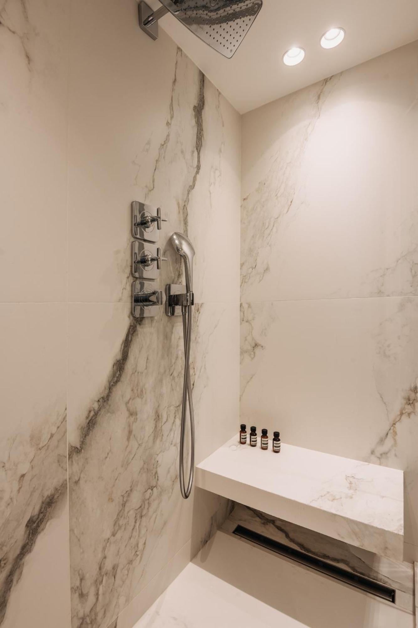 Highstay - Luxury Serviced Apartments - Louvre-Rivoli Paris Eksteriør billede